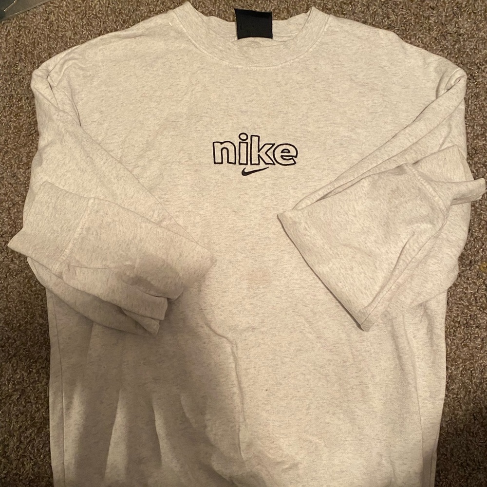 2 Piece Nike crew neck and sports bra